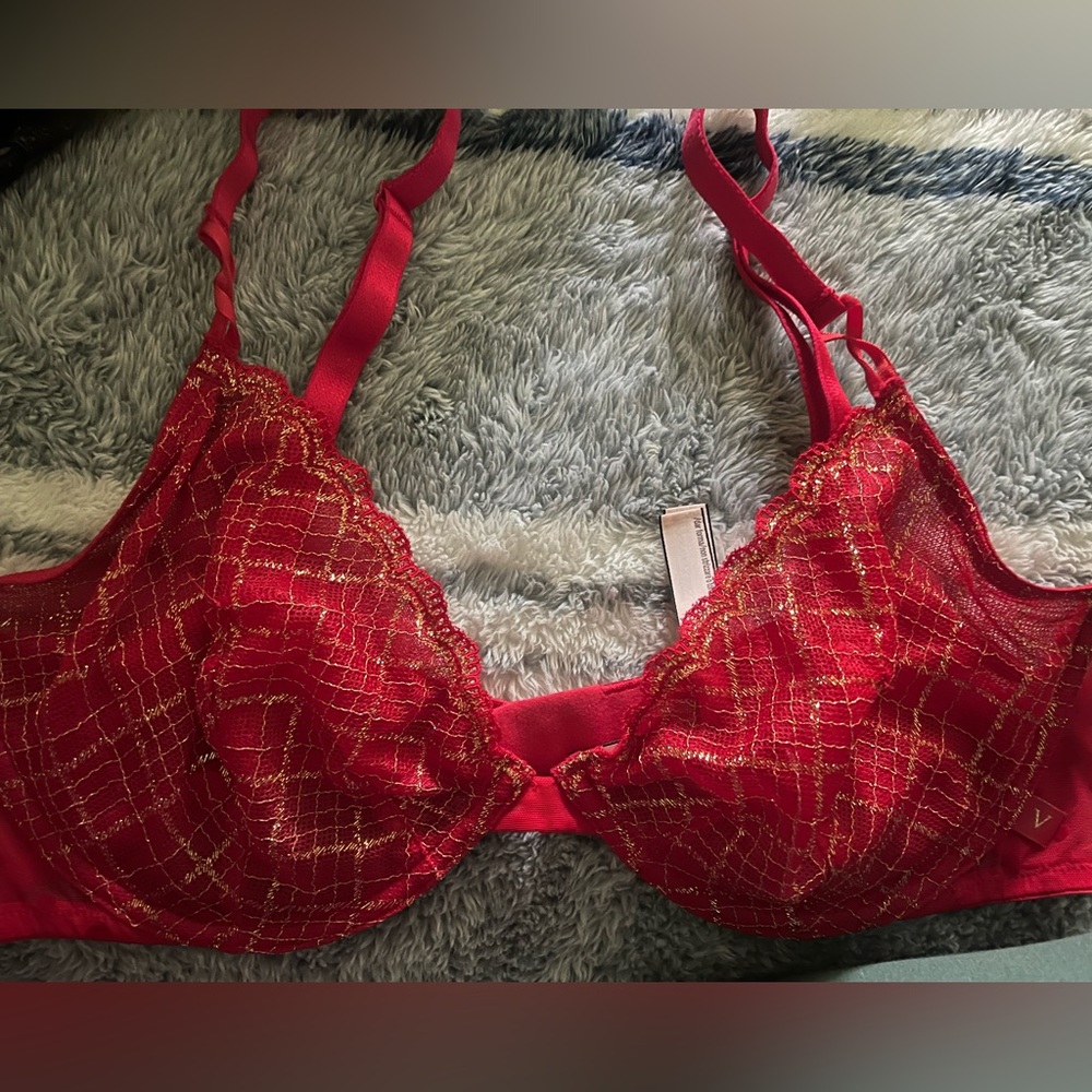 Victoria’s Secret bralette